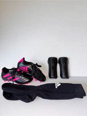 Adidas Goletto VII FG J Youth Soccer Cleat Size 10K with Sock Shin Guards
